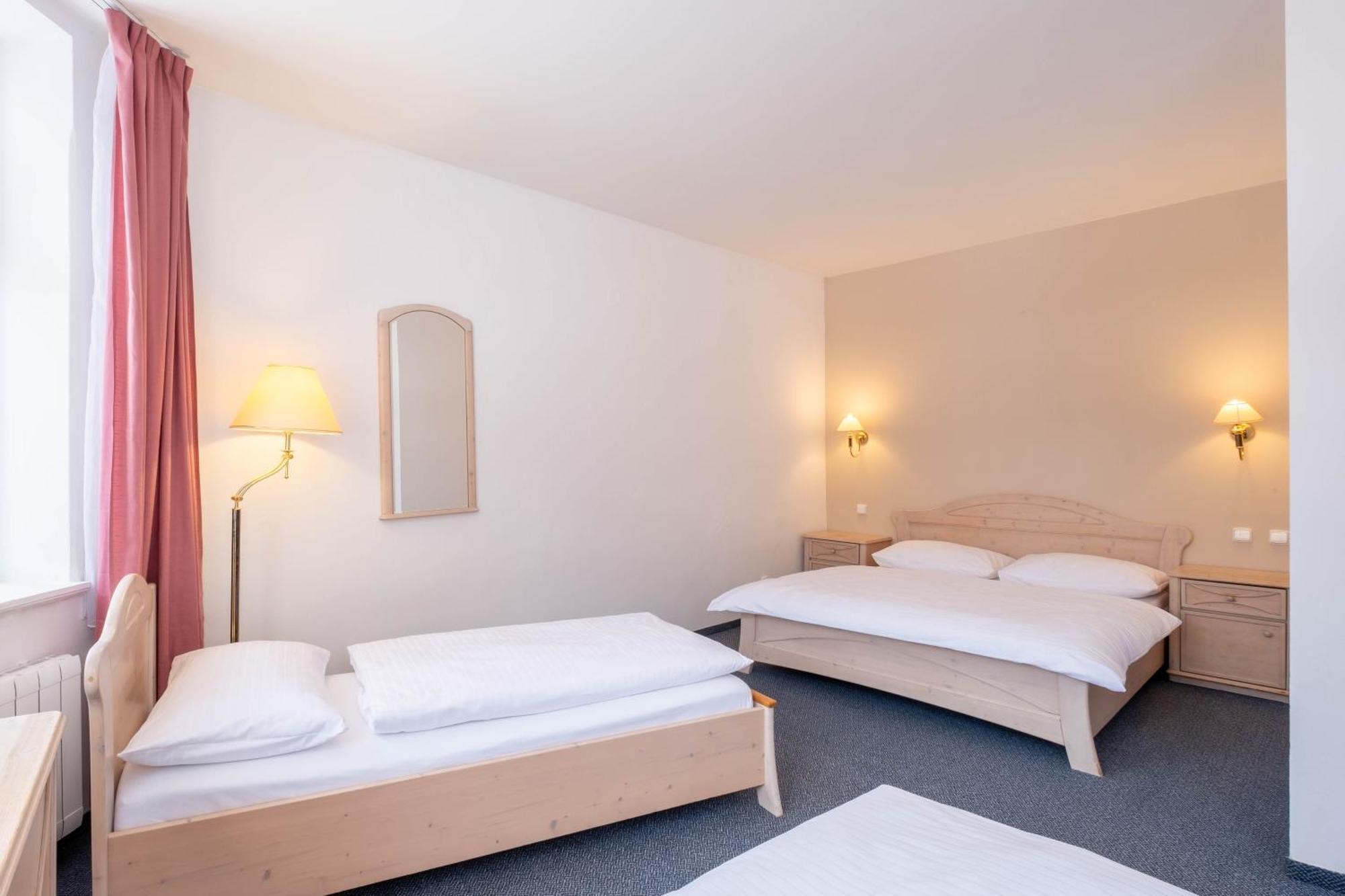 Hotel Hořec Pec pod Sněžkou Buitenkant foto