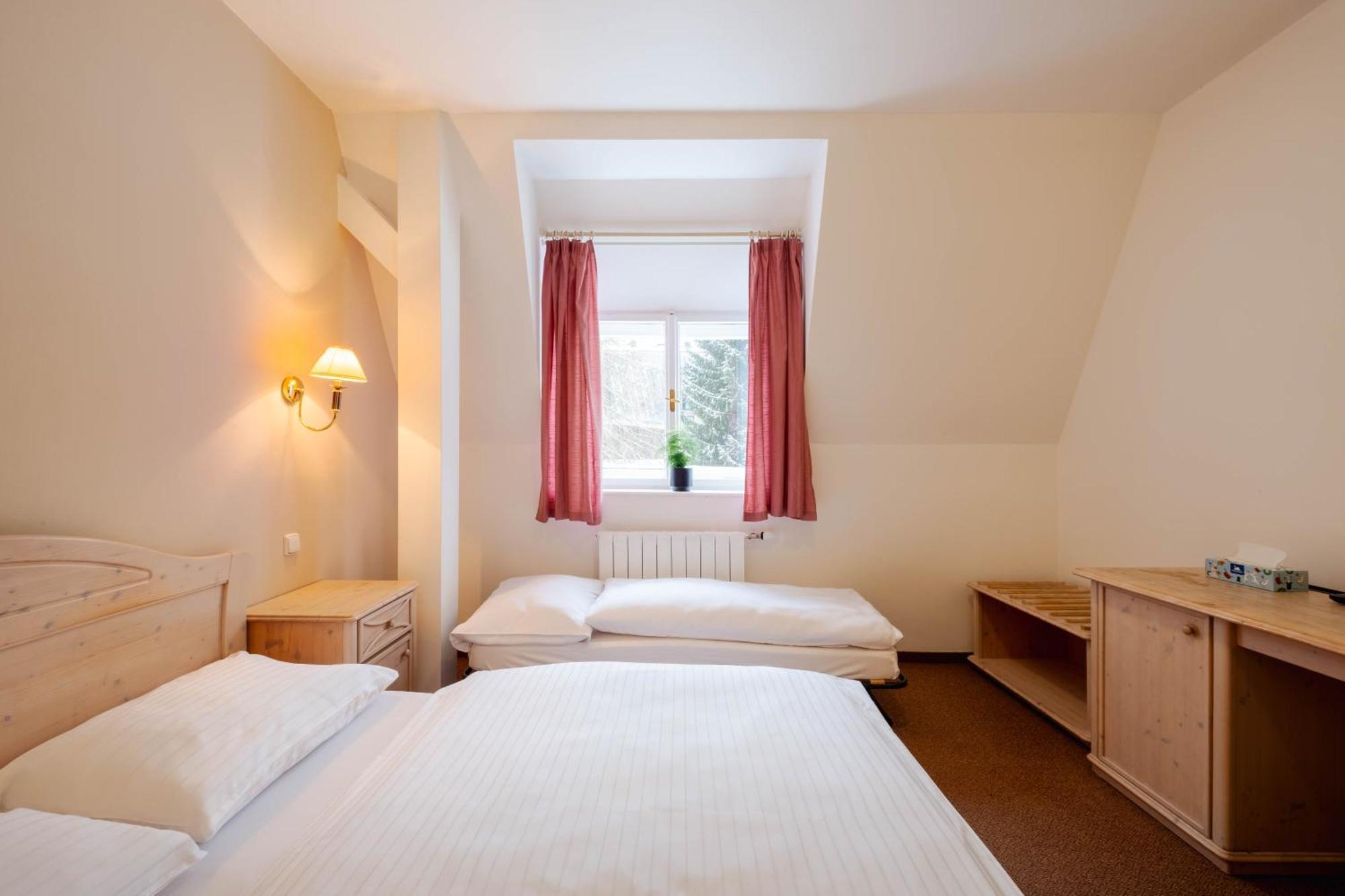 Hotel Hořec Pec pod Sněžkou Buitenkant foto